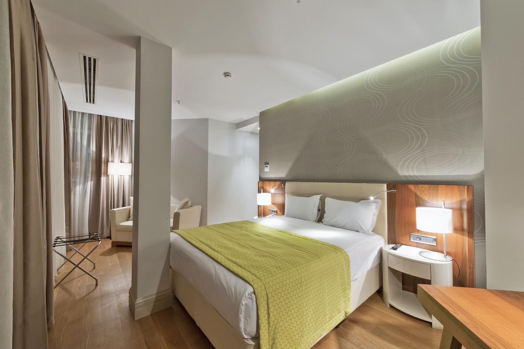 Four Points Flex By Sheraton Istanbul Taksim Square Экстерьер фото