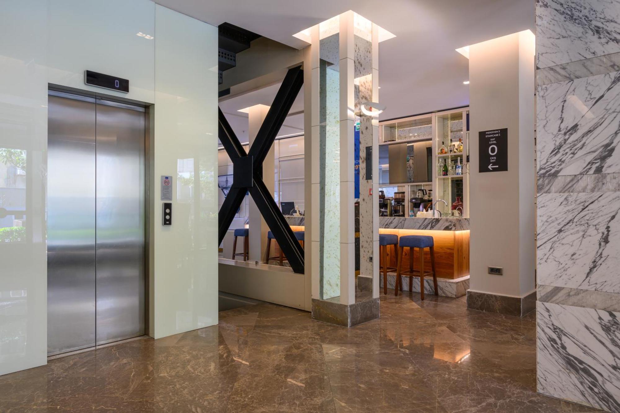 Four Points Flex By Sheraton Istanbul Taksim Square Экстерьер фото