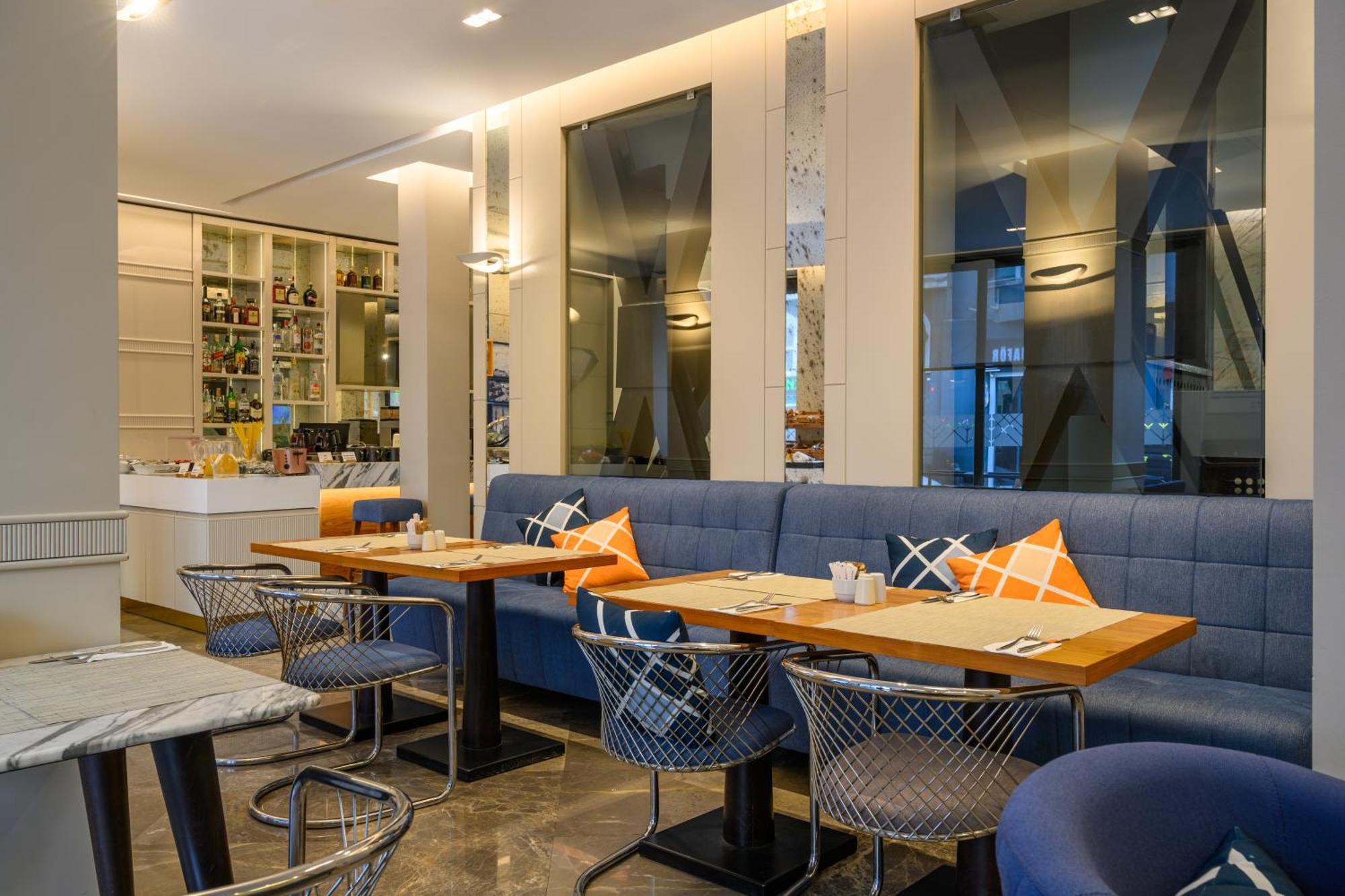 Four Points Flex By Sheraton Istanbul Taksim Square Экстерьер фото