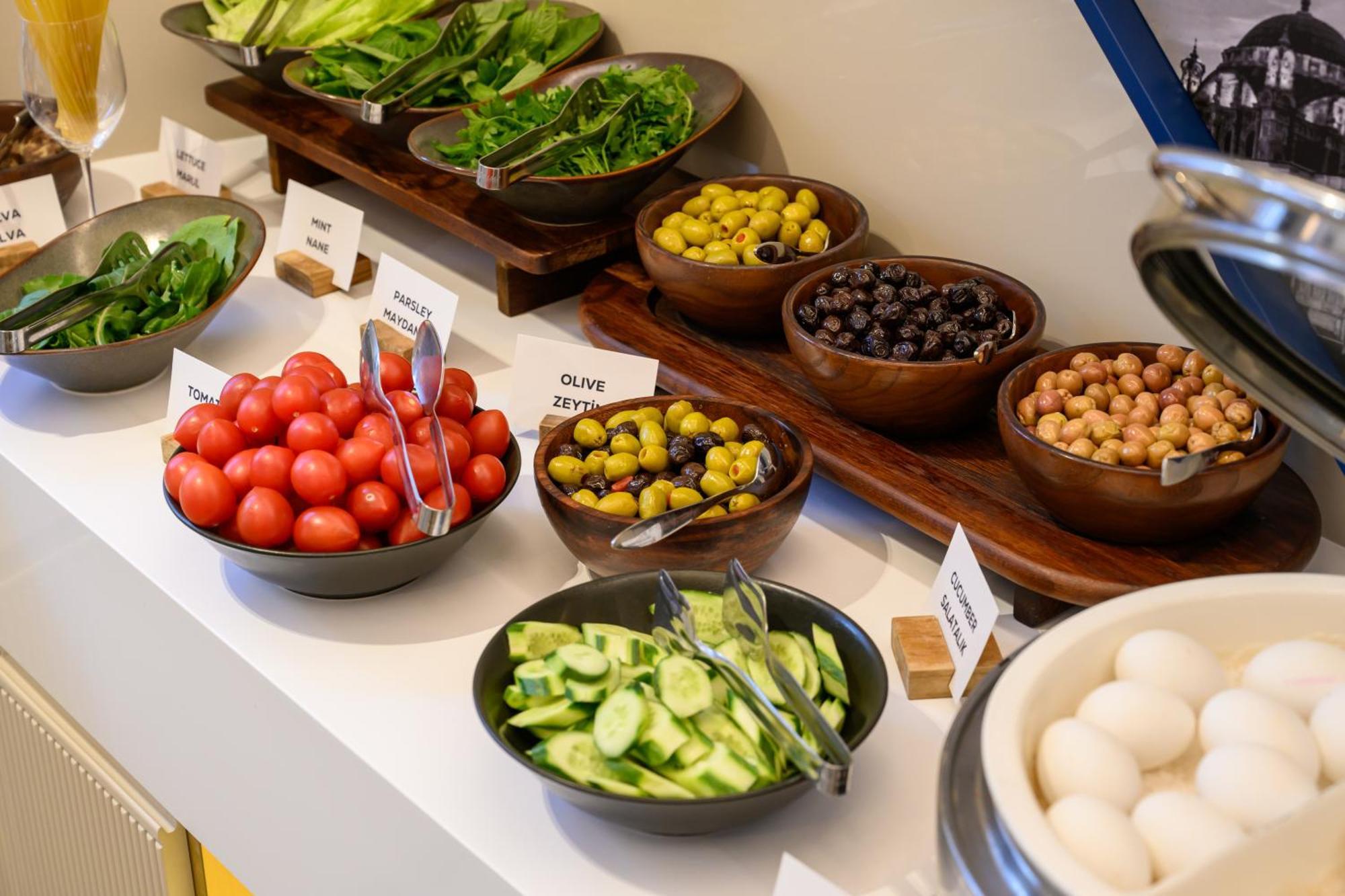 Four Points Flex By Sheraton Istanbul Taksim Square Экстерьер фото