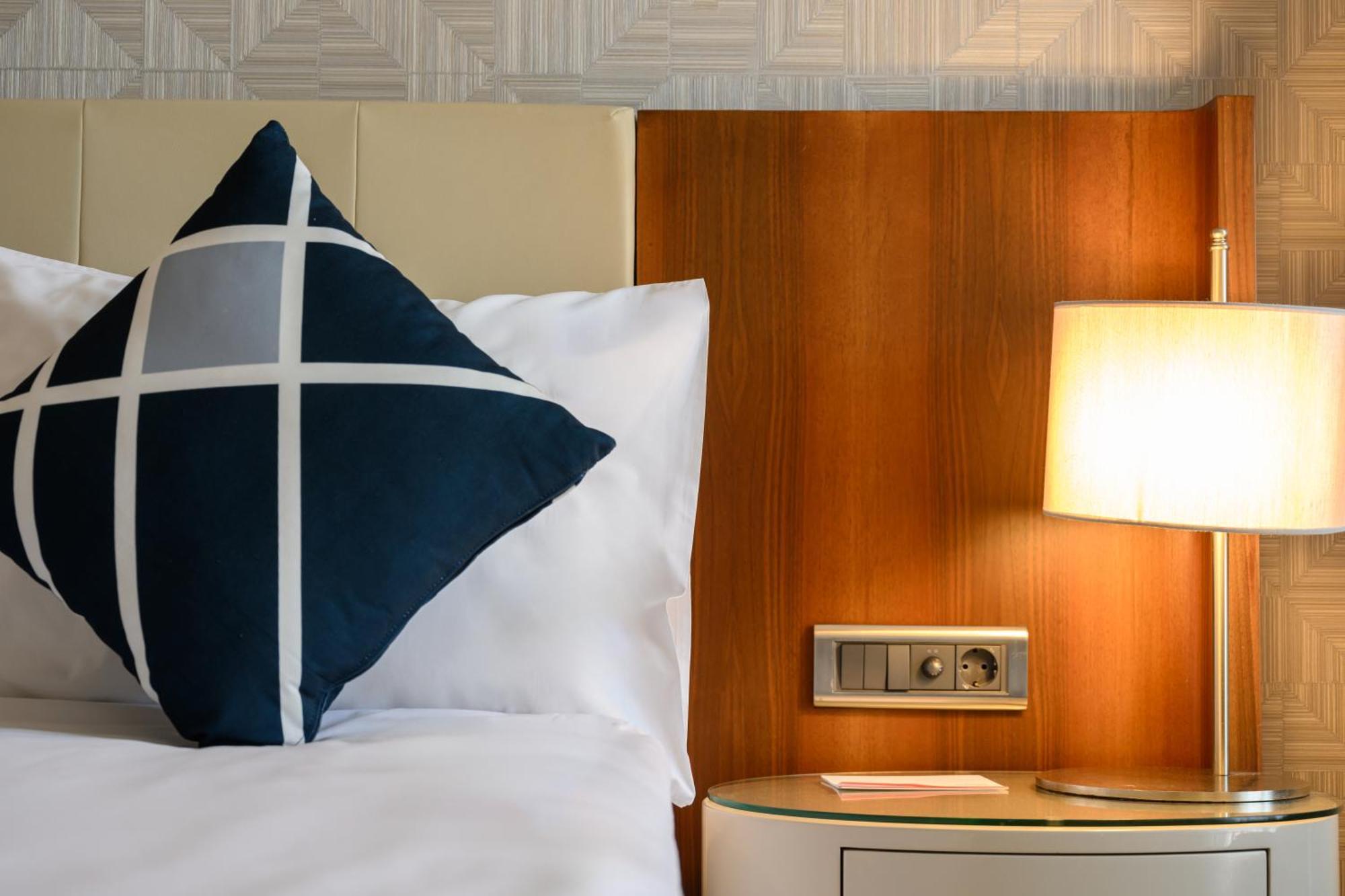 Four Points Flex By Sheraton Istanbul Taksim Square Экстерьер фото