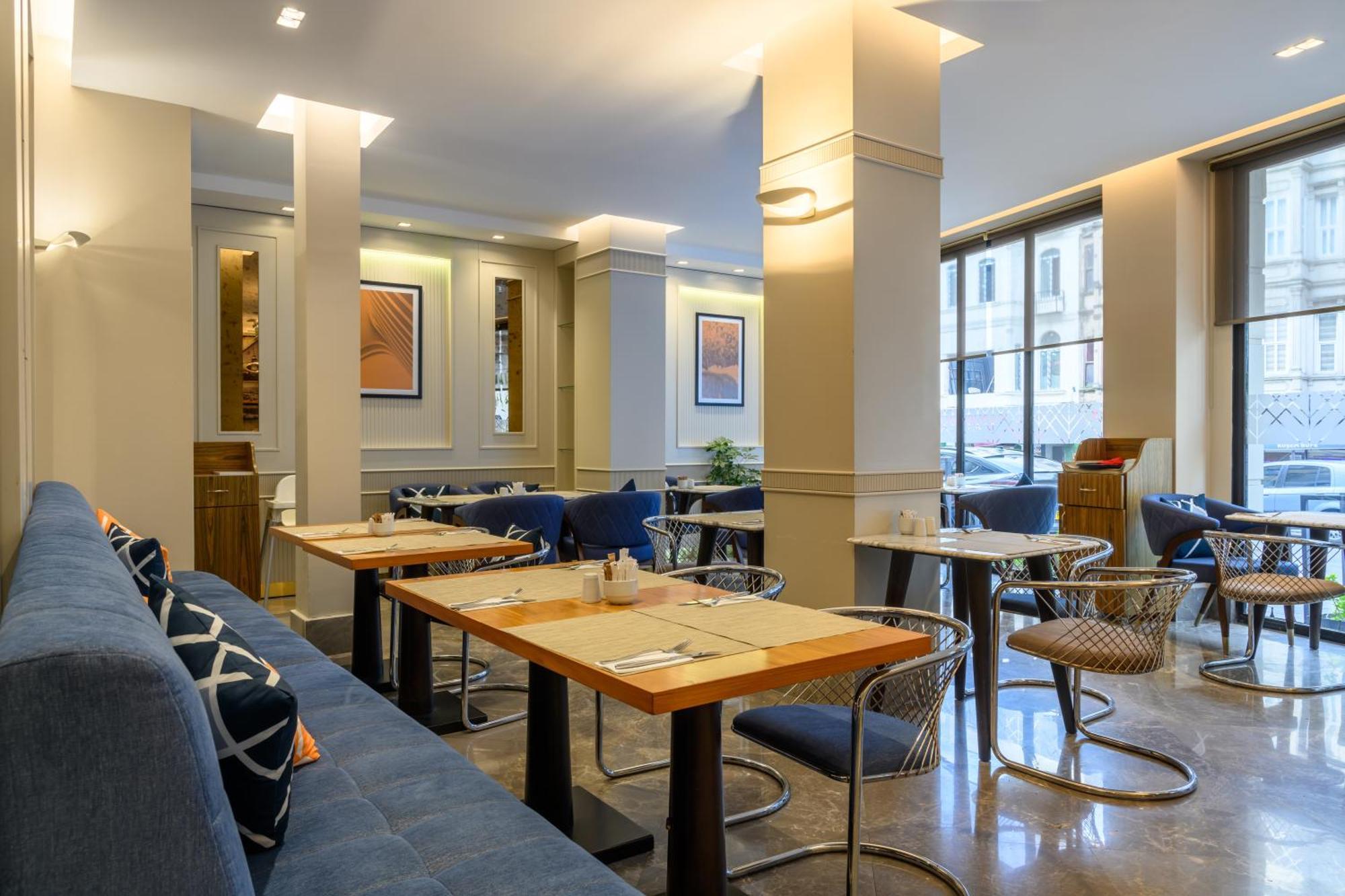 Four Points Flex By Sheraton Istanbul Taksim Square Экстерьер фото