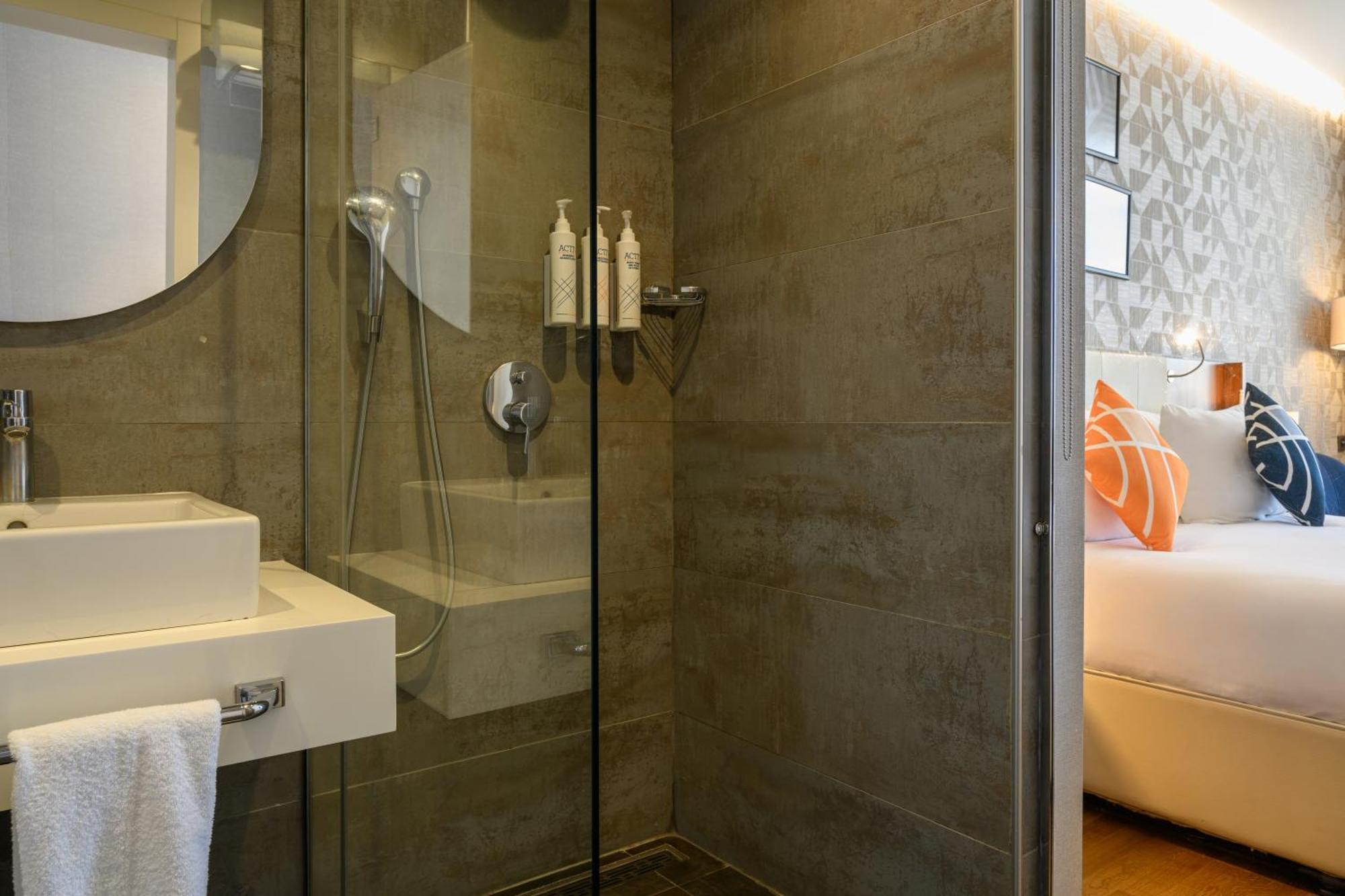 Four Points Flex By Sheraton Istanbul Taksim Square Экстерьер фото
