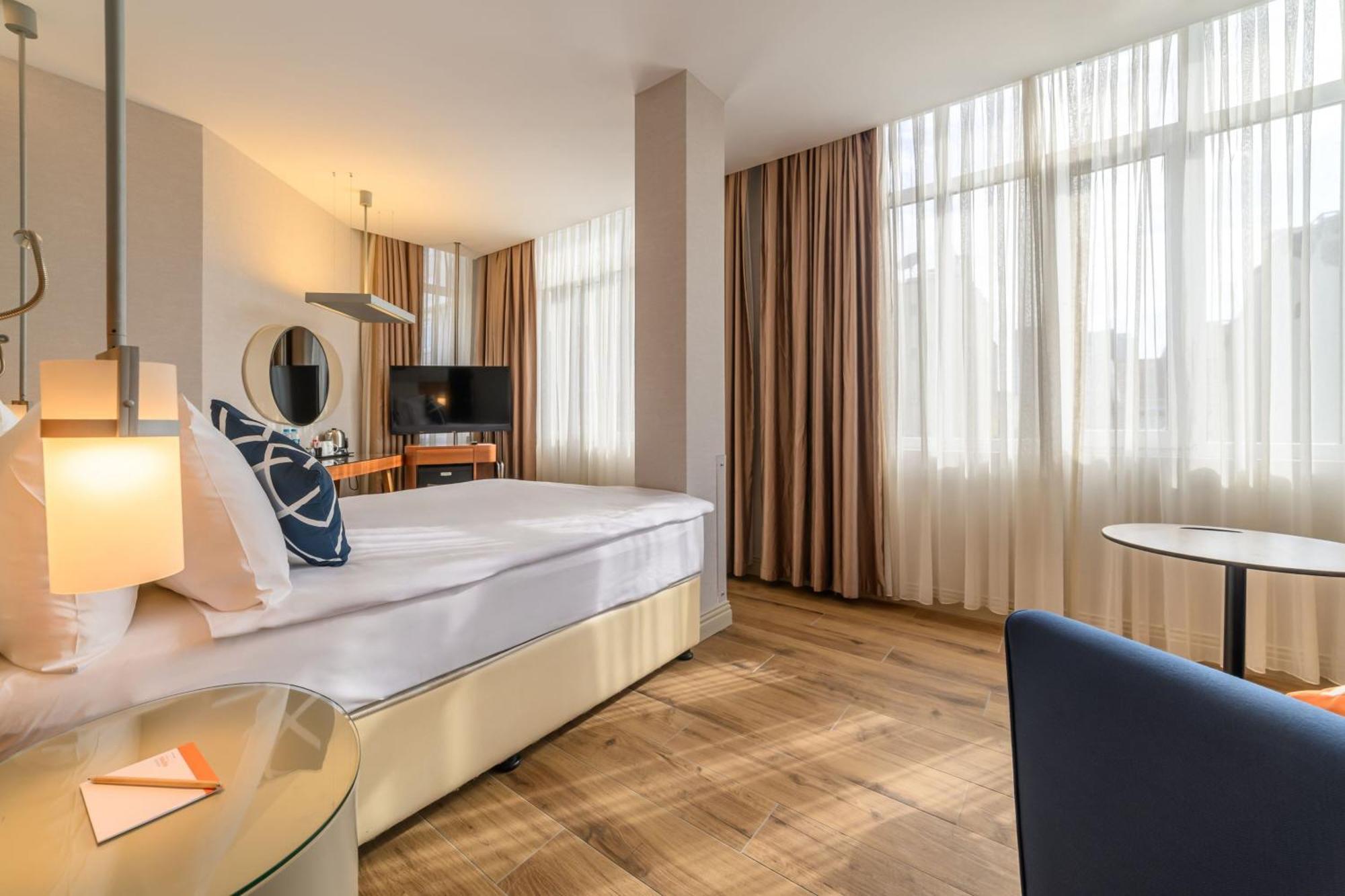 Four Points Flex By Sheraton Istanbul Taksim Square Экстерьер фото