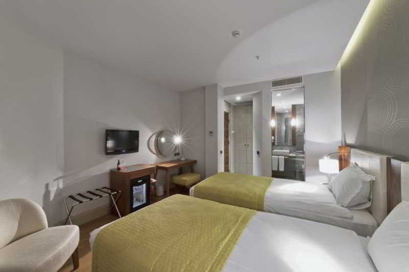 Four Points Flex By Sheraton Istanbul Taksim Square Экстерьер фото